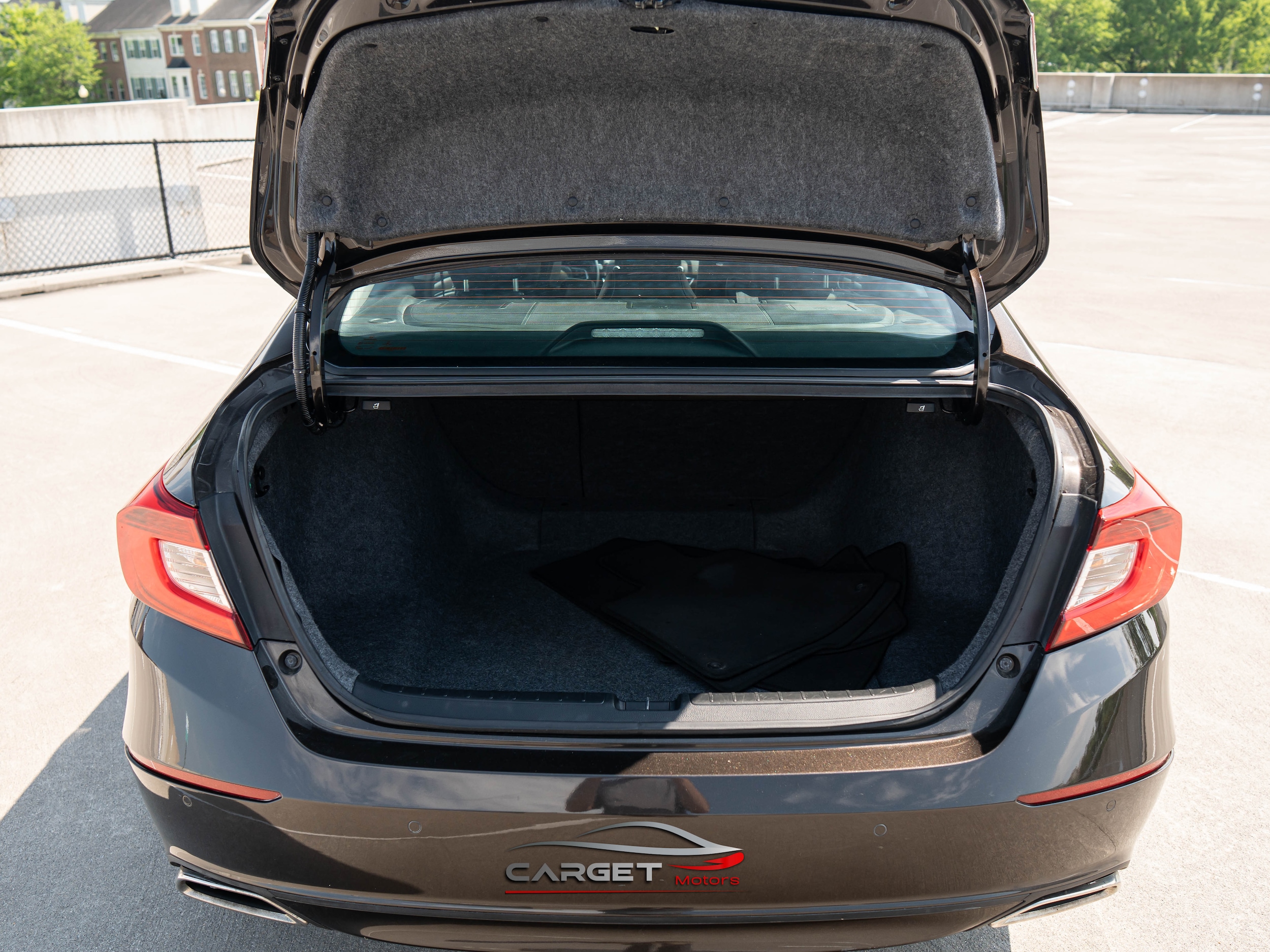 Vehicle image 44 of 49