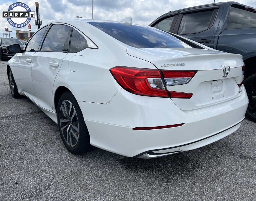 Vehicle image 5 of 6