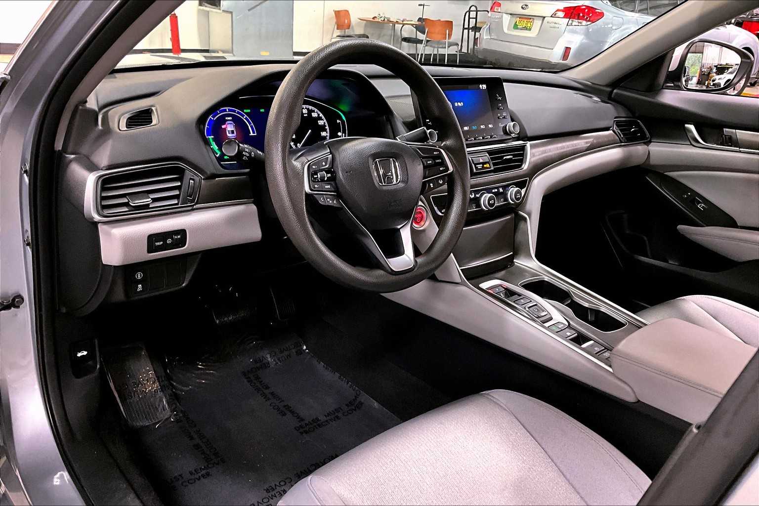 Vehicle image 16 of 35