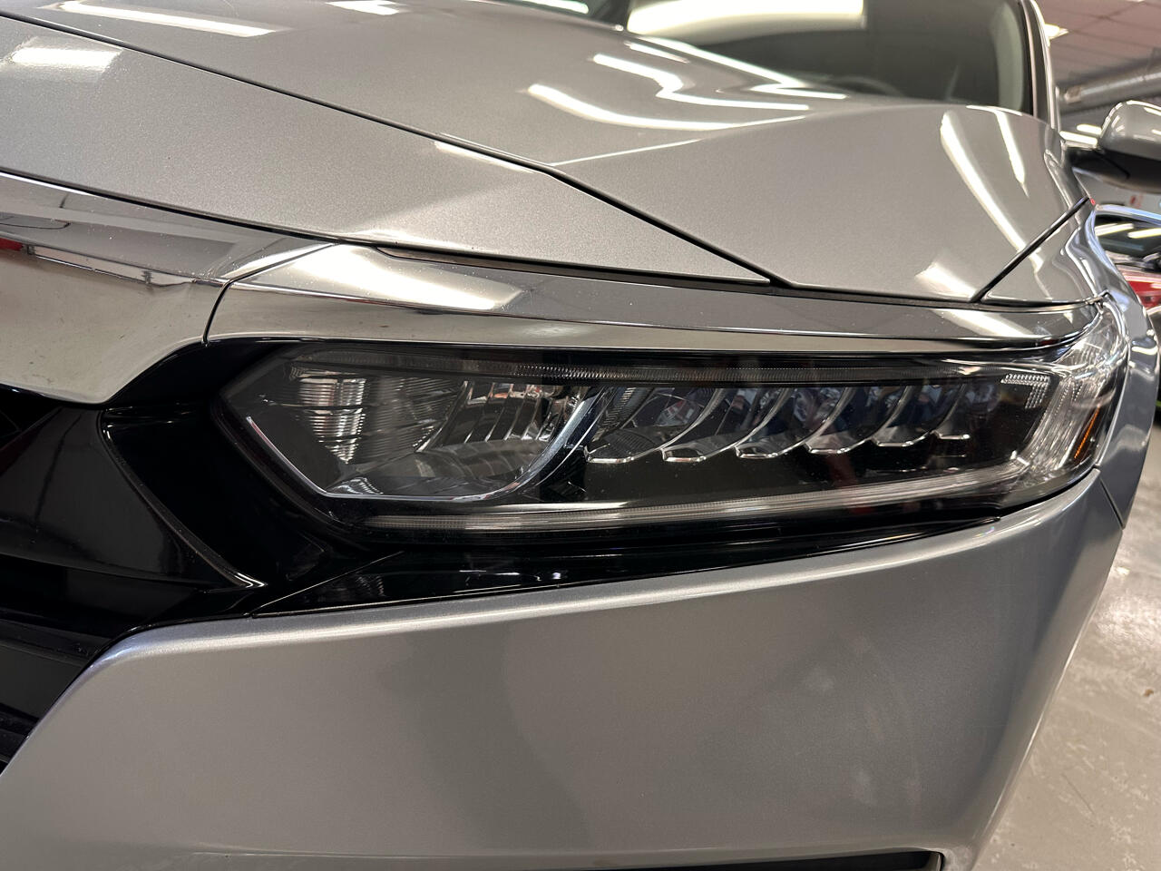 Vehicle image 20 of 50