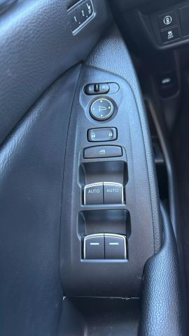 Vehicle image 22 of 31