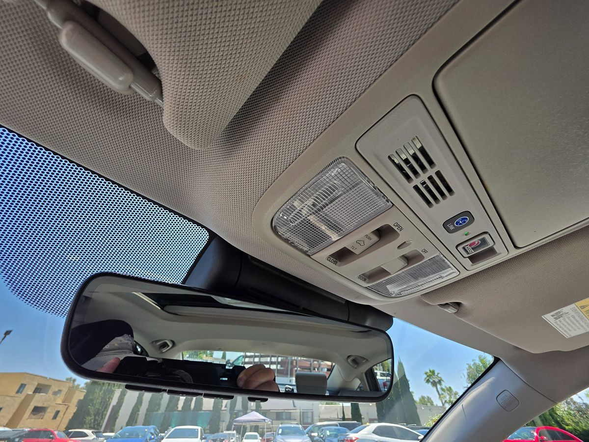 Vehicle image 44 of 48