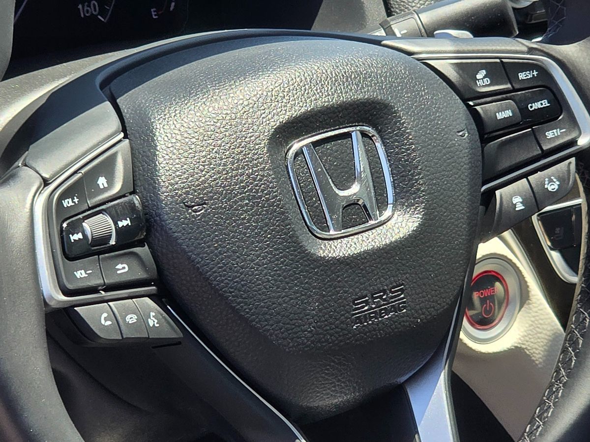 Vehicle image 23 of 48