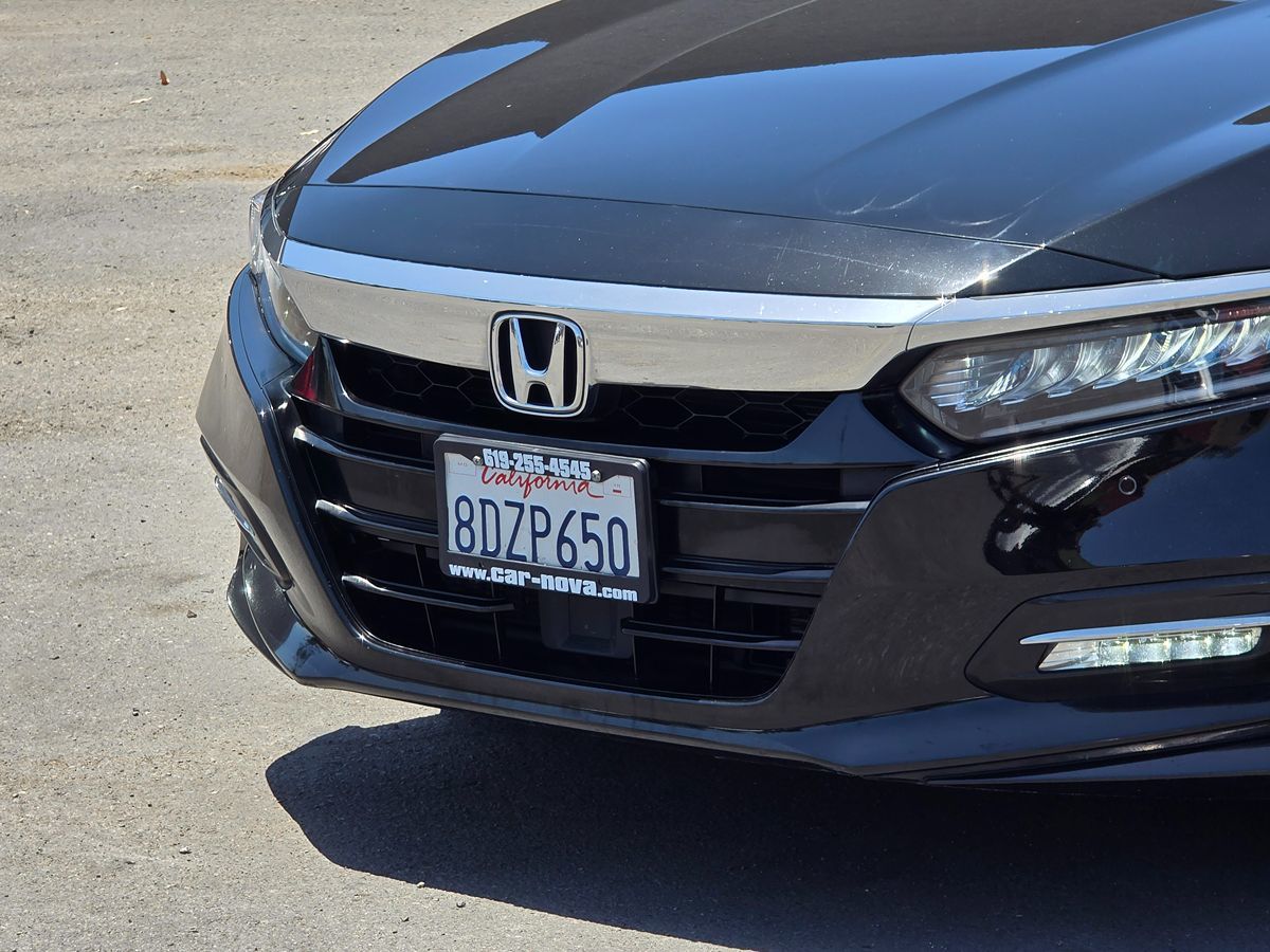 Vehicle image 11 of 48