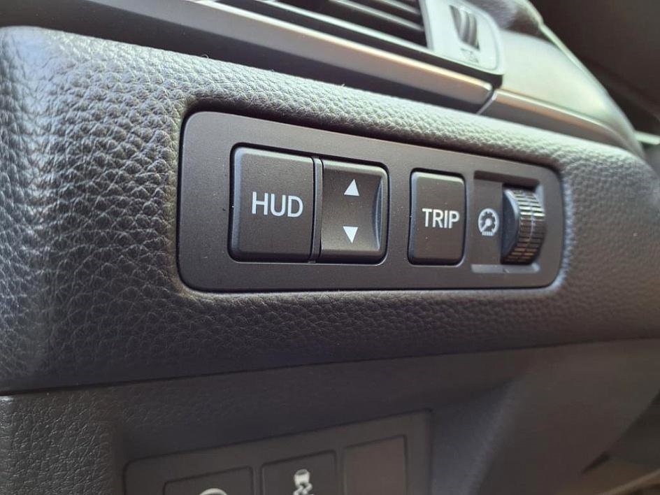 Vehicle image 26 of 34
