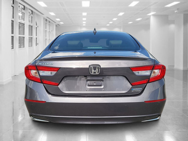 Vehicle image 3 of 31