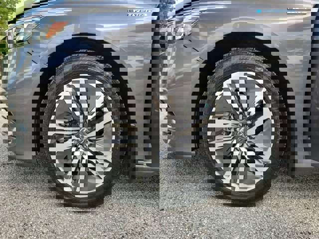 Vehicle image 30 of 31
