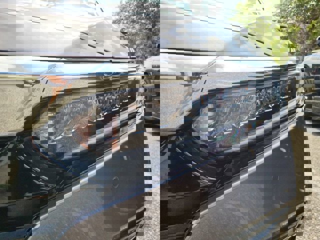Vehicle image 4 of 31