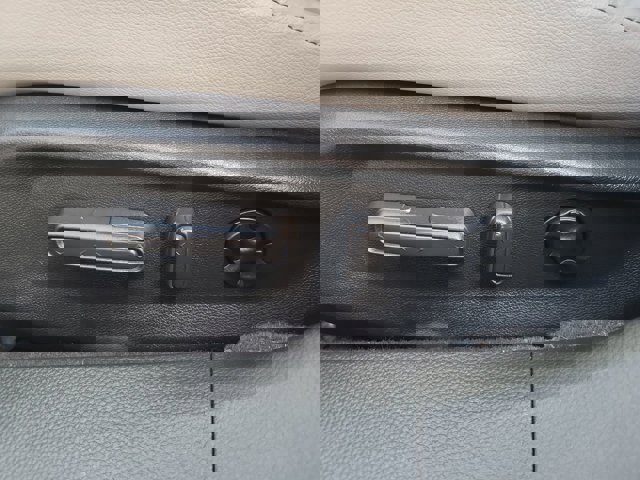 Vehicle image 17 of 31