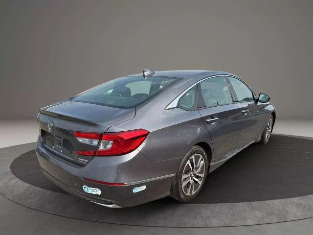 Vehicle image 5 of 32