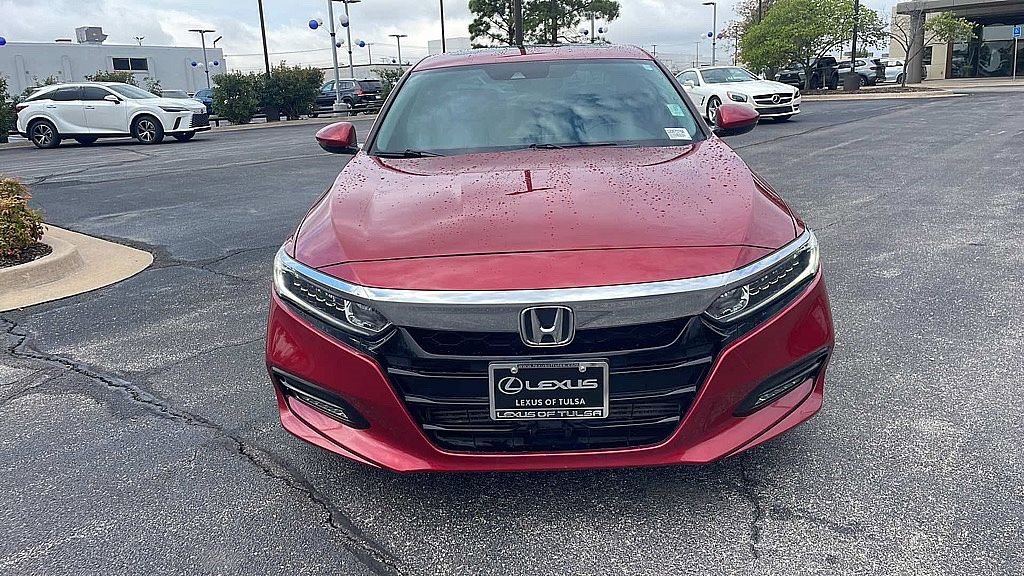 2018 Honda Accord EX-L Navigation 1.5T Image 8 of 27