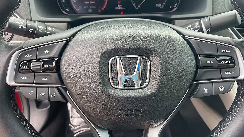 2018 Honda Accord EX-L Navigation 1.5T Image 14 of 27