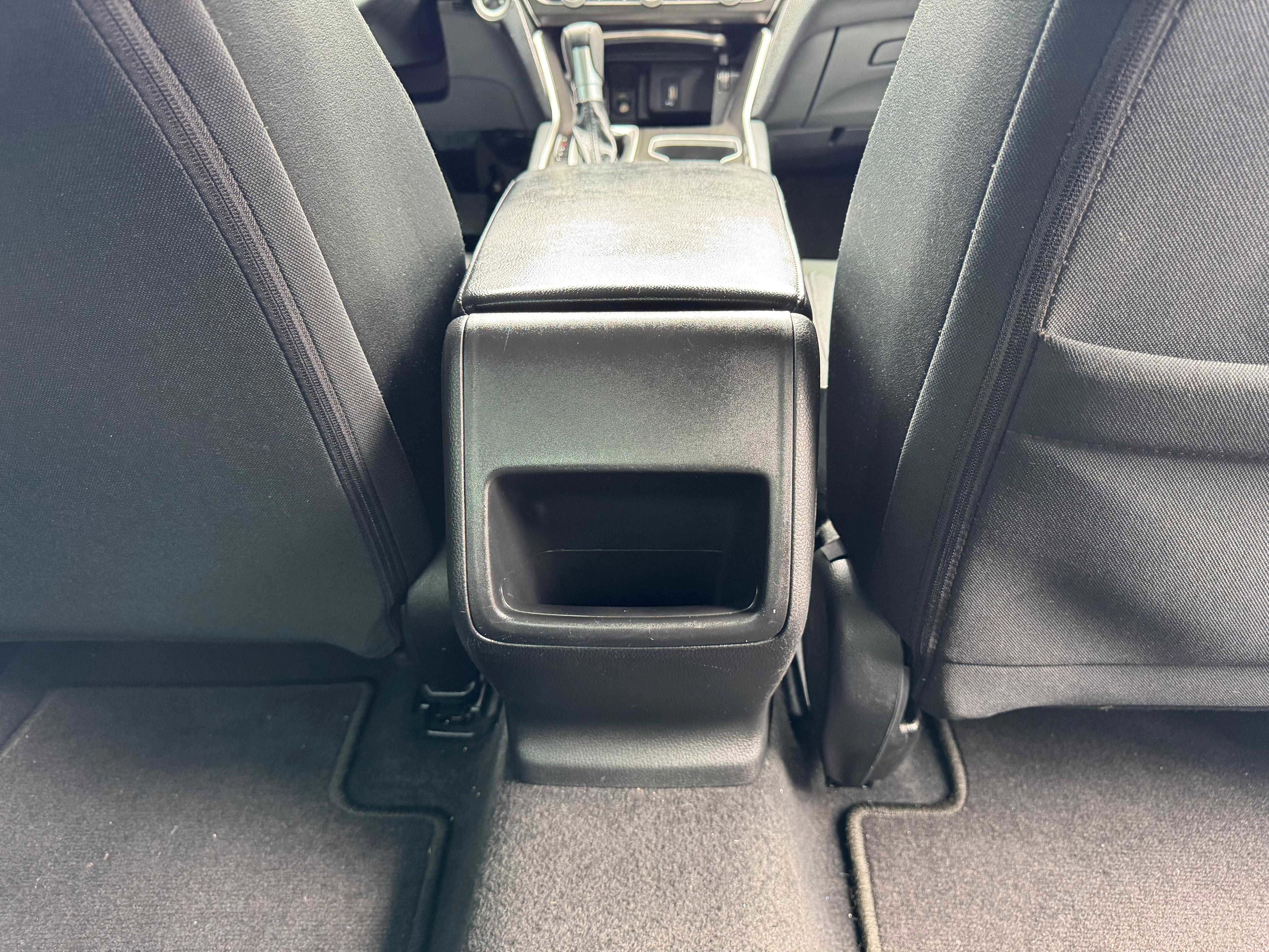 Vehicle image 38 of 59