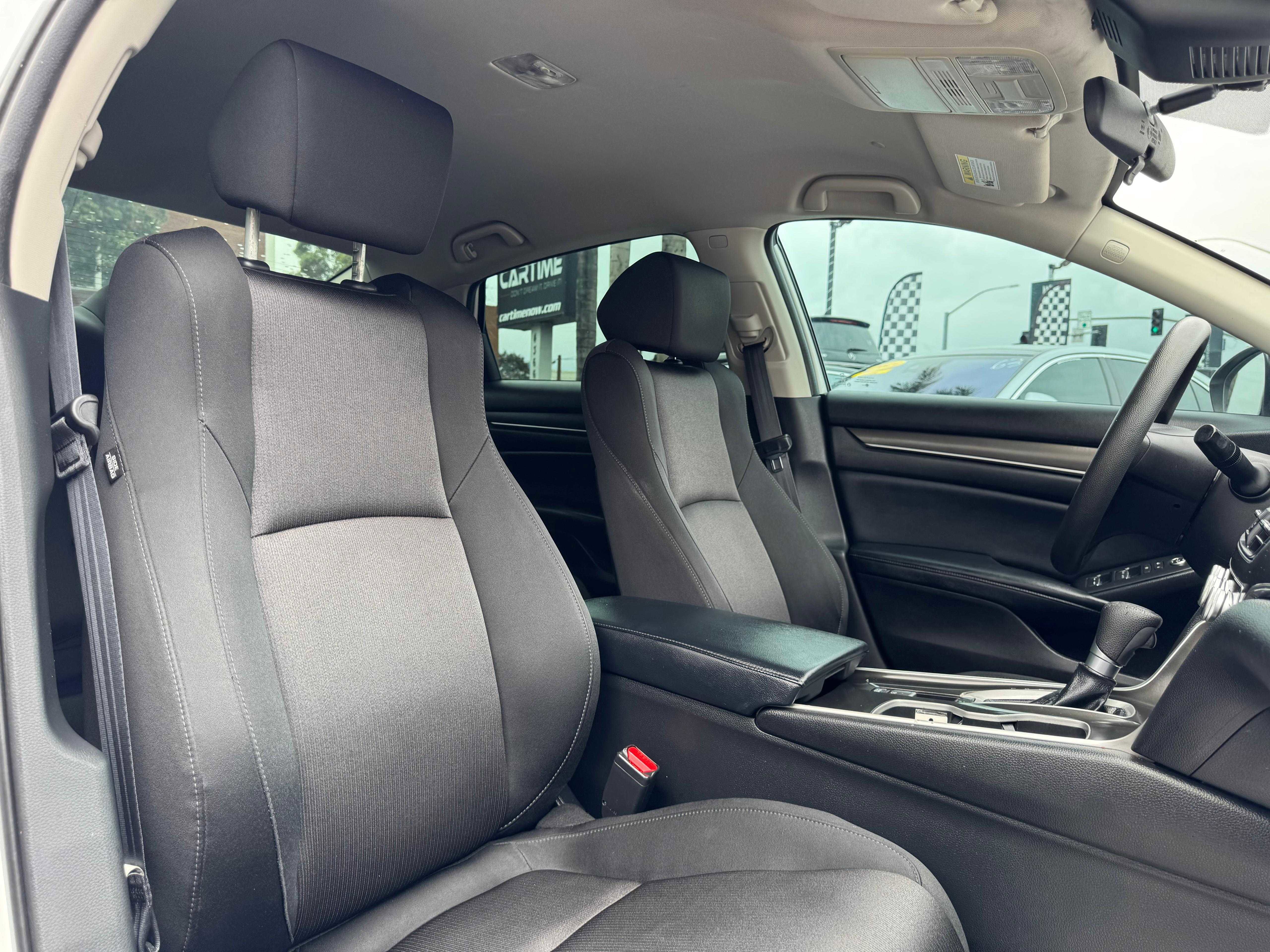 Vehicle image 43 of 59