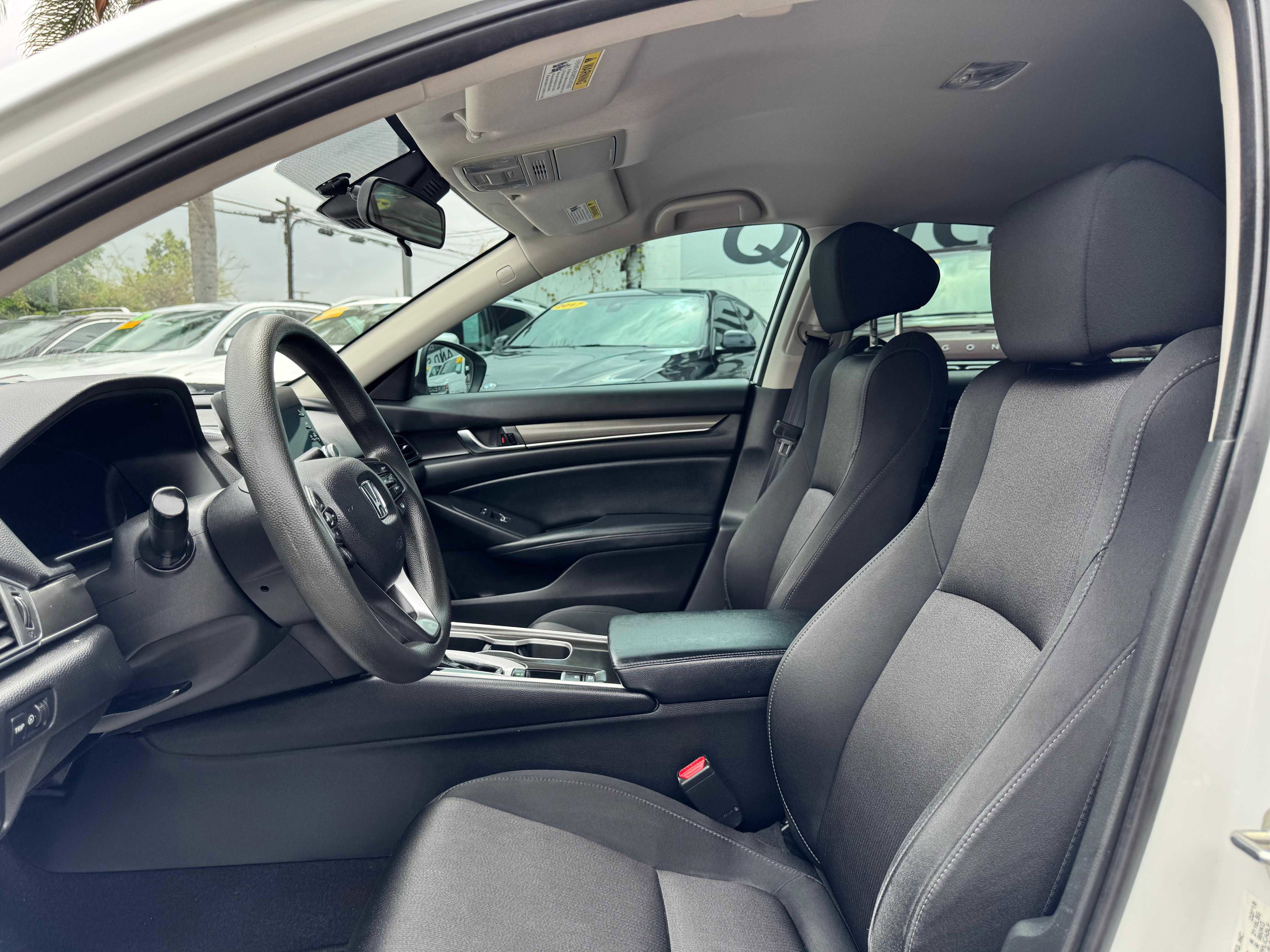Vehicle image 23 of 59