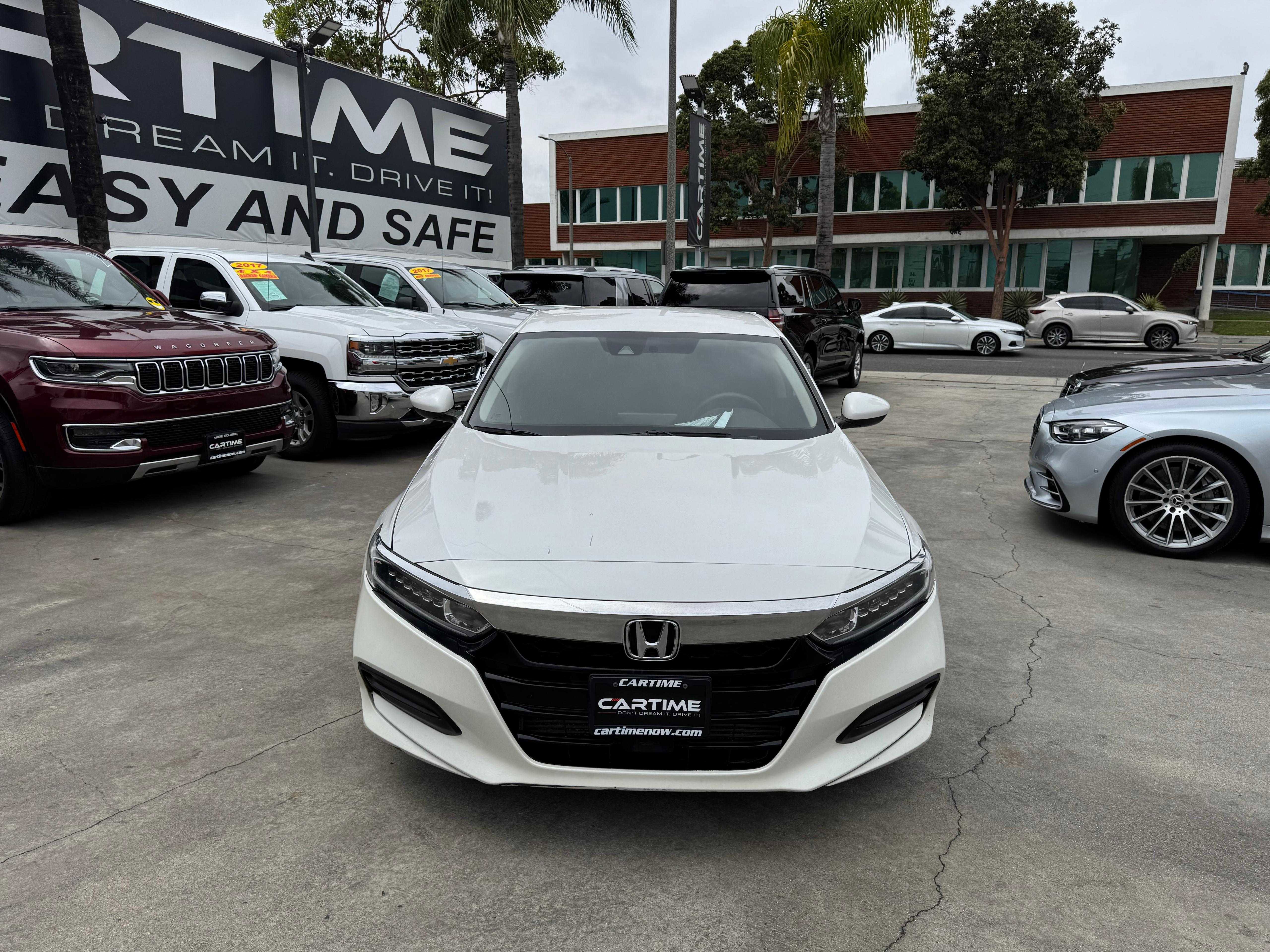 Vehicle image 4 of 59