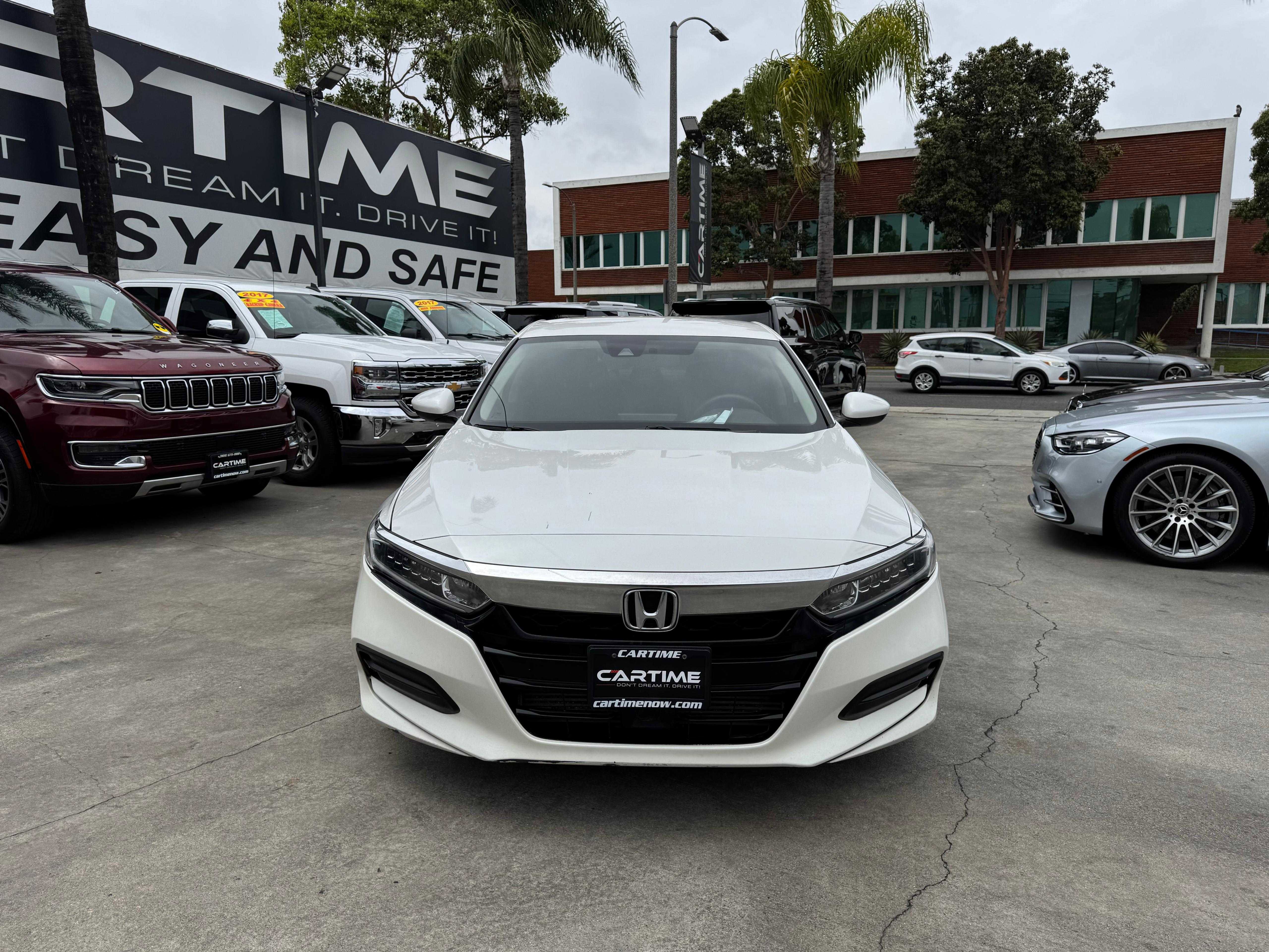 Vehicle image 5 of 59