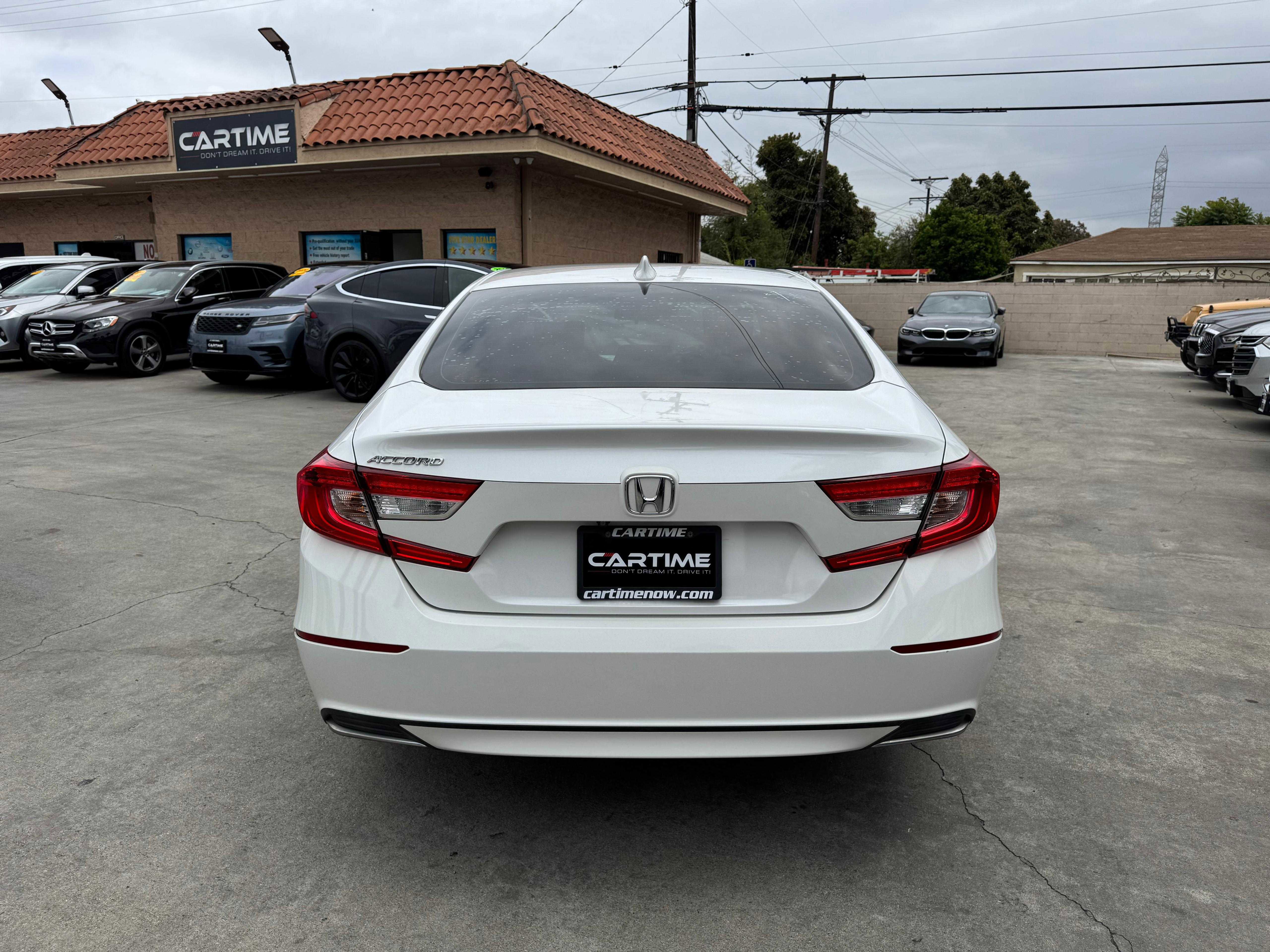 Vehicle image 15 of 59