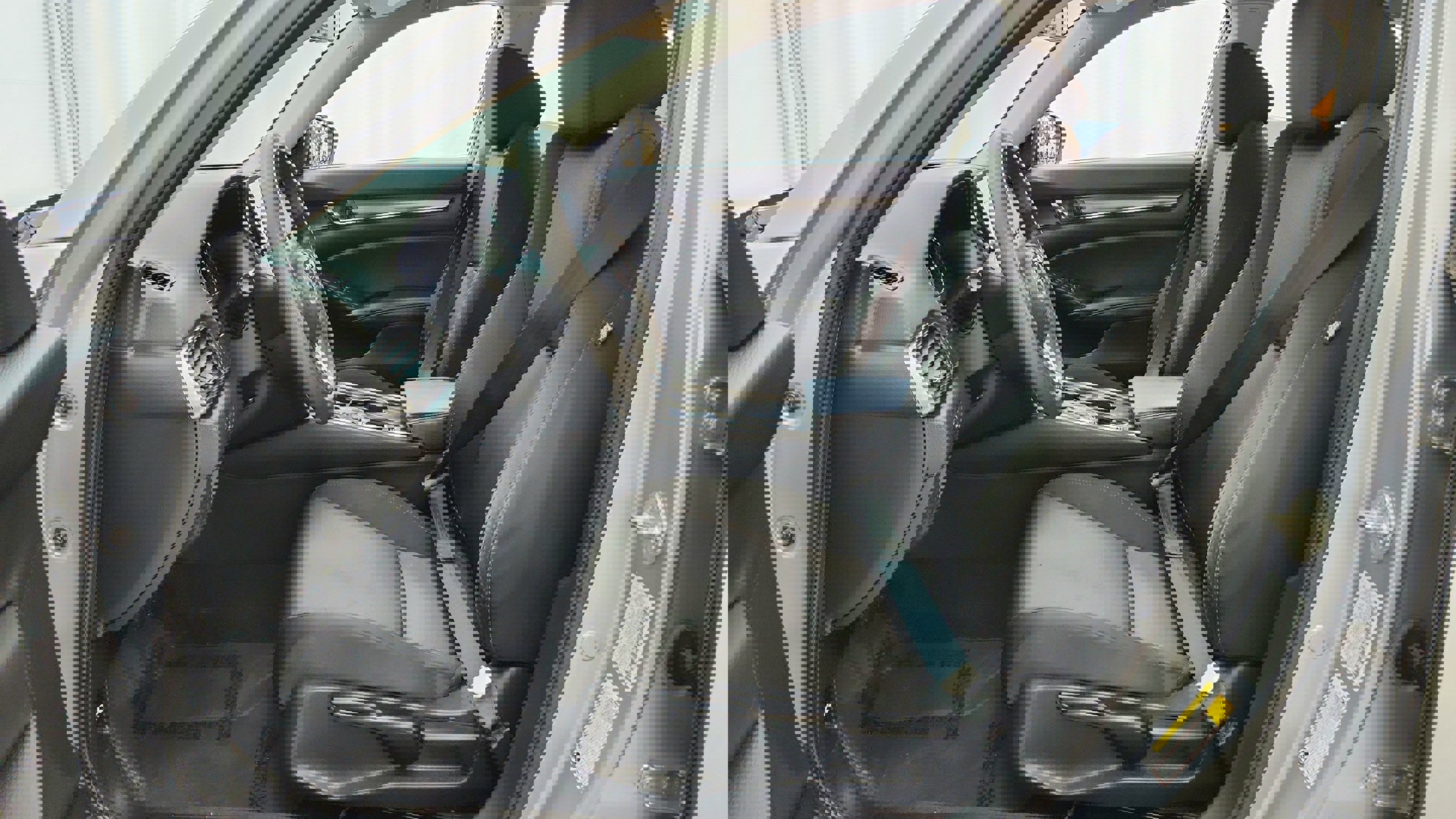 2018 Honda Accord LX 1.5T Image 24 of 32