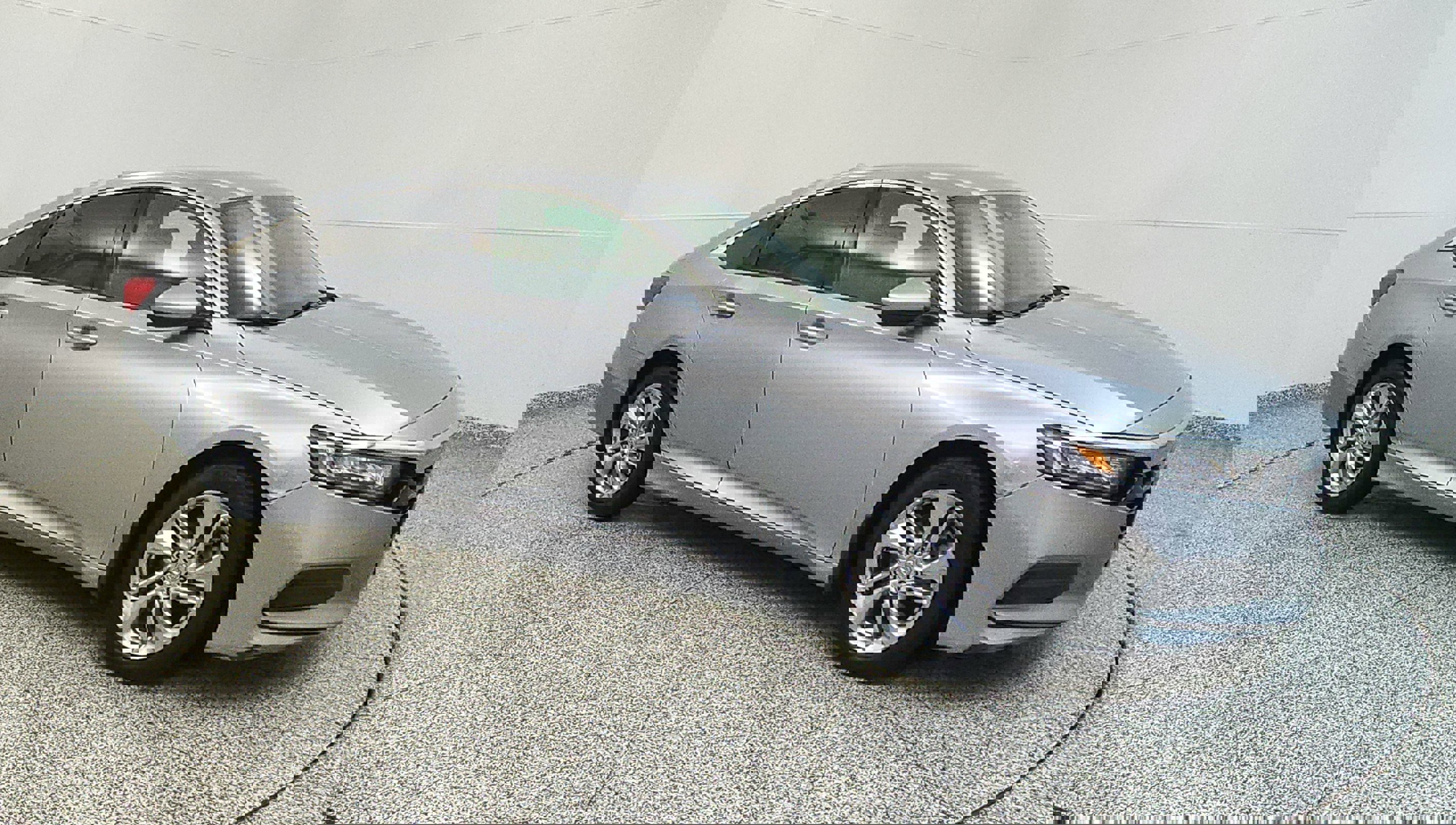 2018 Honda Accord LX 1.5T Image 7 of 32