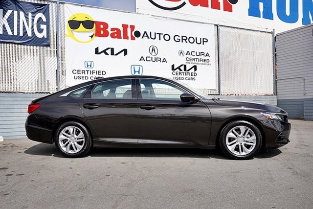 Vehicle image 9 of 45