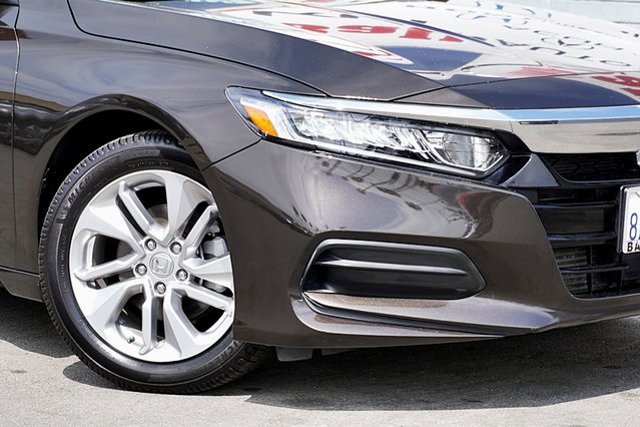Vehicle image 15 of 45