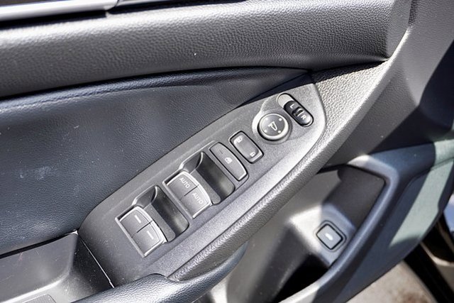Vehicle image 43 of 45