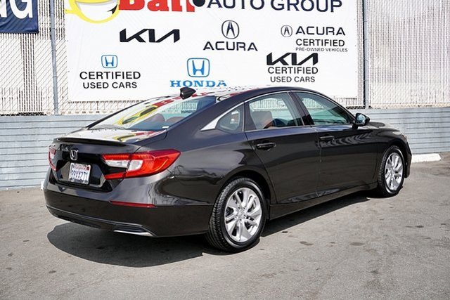 Vehicle image 10 of 45