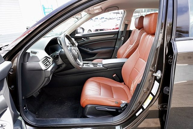 Vehicle image 44 of 45