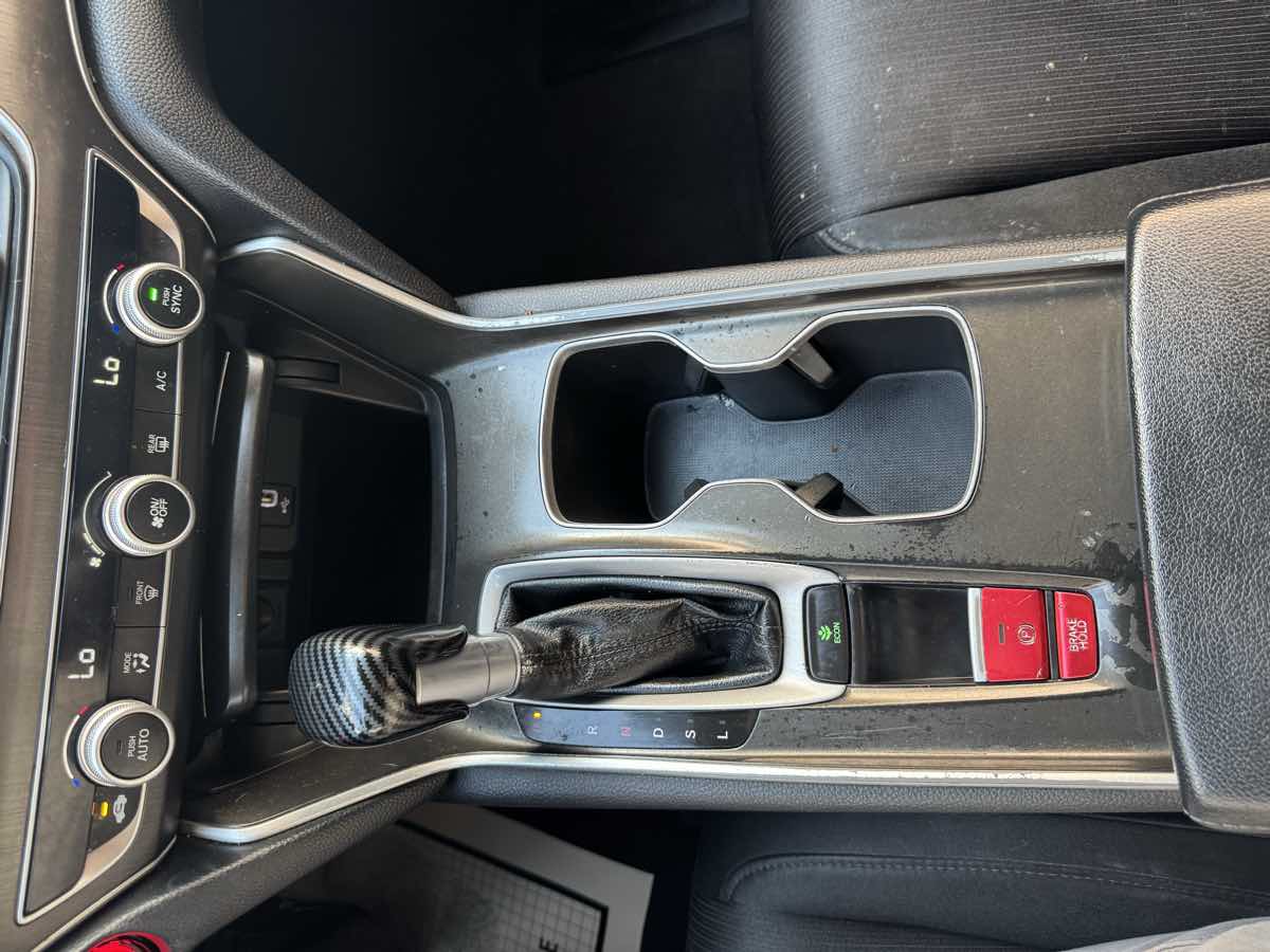 Vehicle image 35 of 36