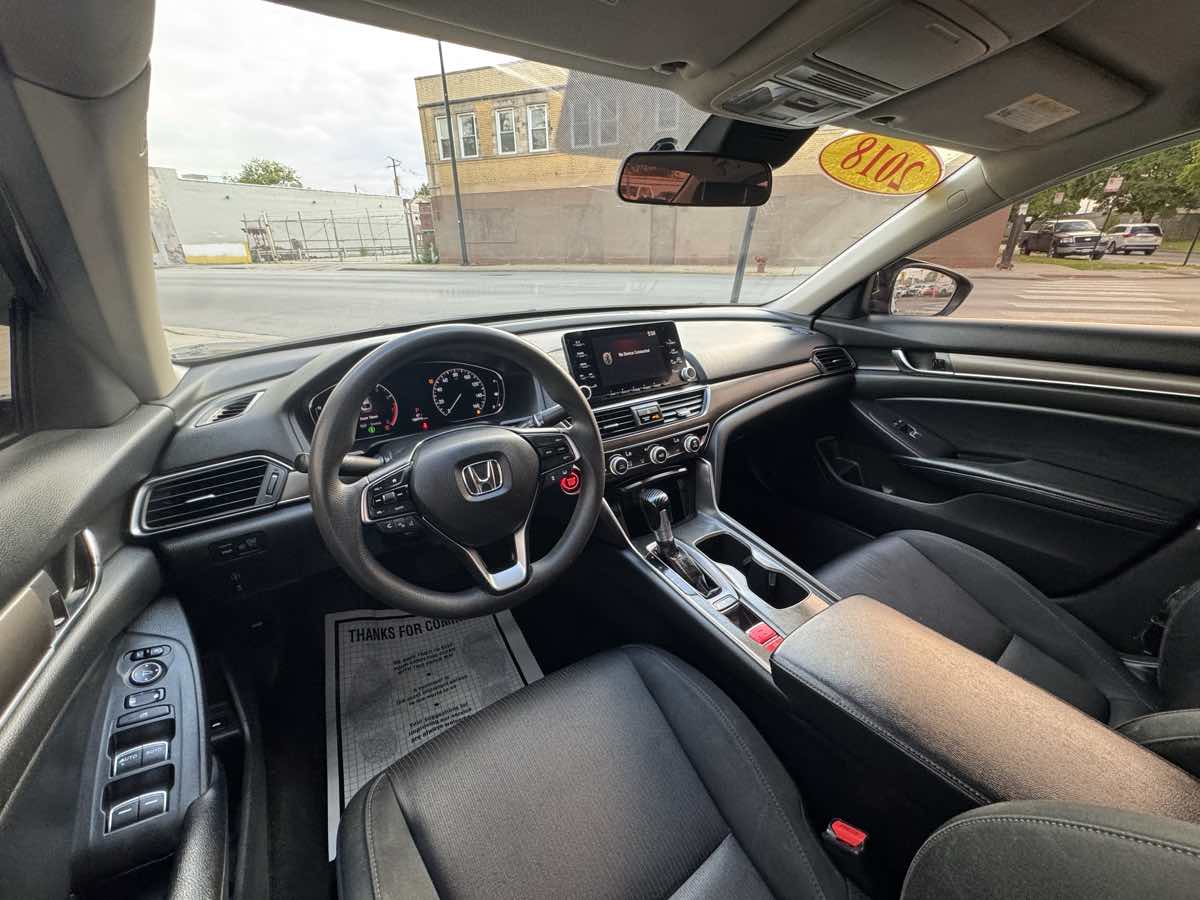 Vehicle image 11 of 36