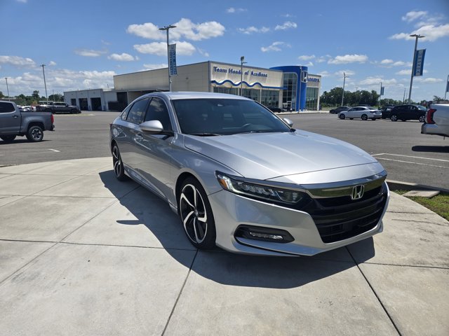 Vehicle image 3 of 16