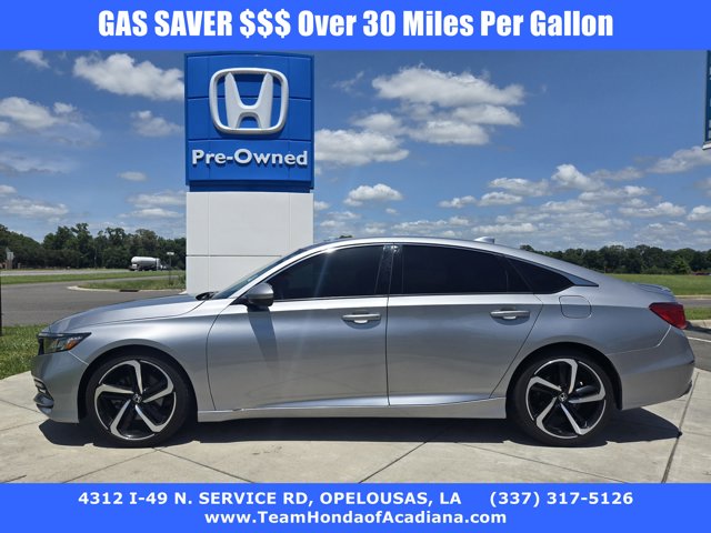 Vehicle image 8 of 16