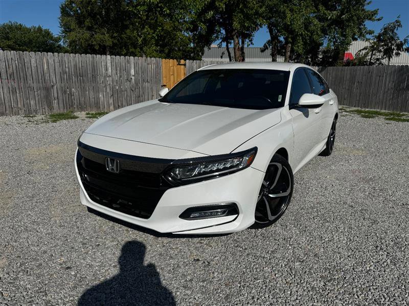 2018 Honda Accord Sport 1.5T Image 2 of 49