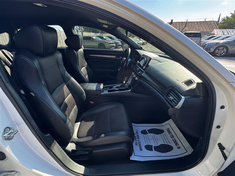 2018 Honda Accord Sport 1.5T Image 17 of 49