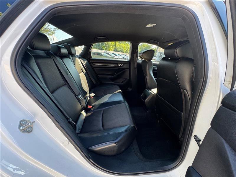 2018 Honda Accord Sport 1.5T Image 16 of 49