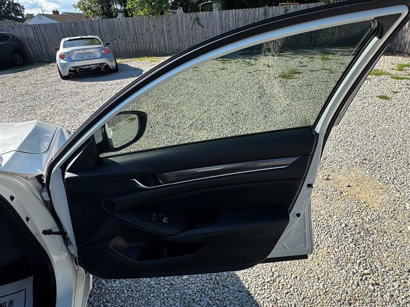 2018 Honda Accord Sport 1.5T Image 32 of 49