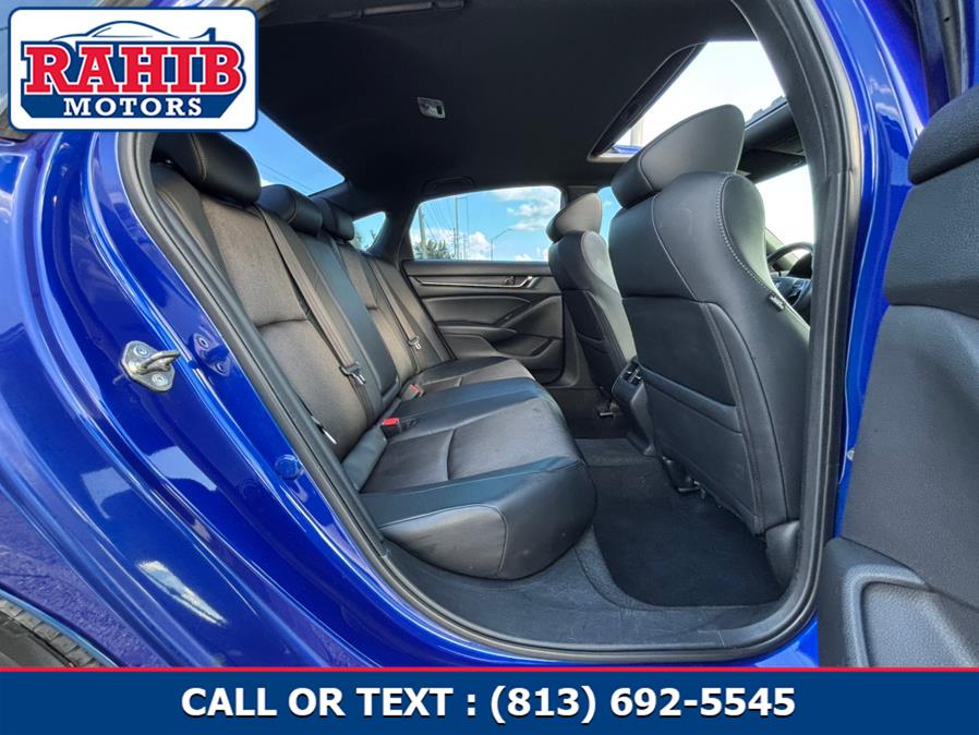 2018 Honda Accord Sport 2.0T Image 19 of 42