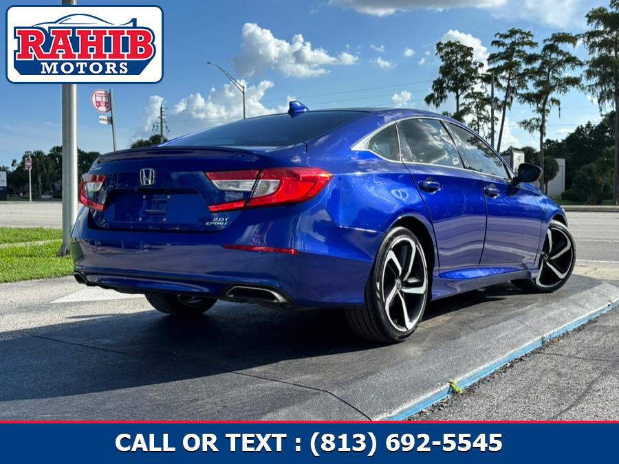 2018 Honda Accord Sport 2.0T Image 8 of 42