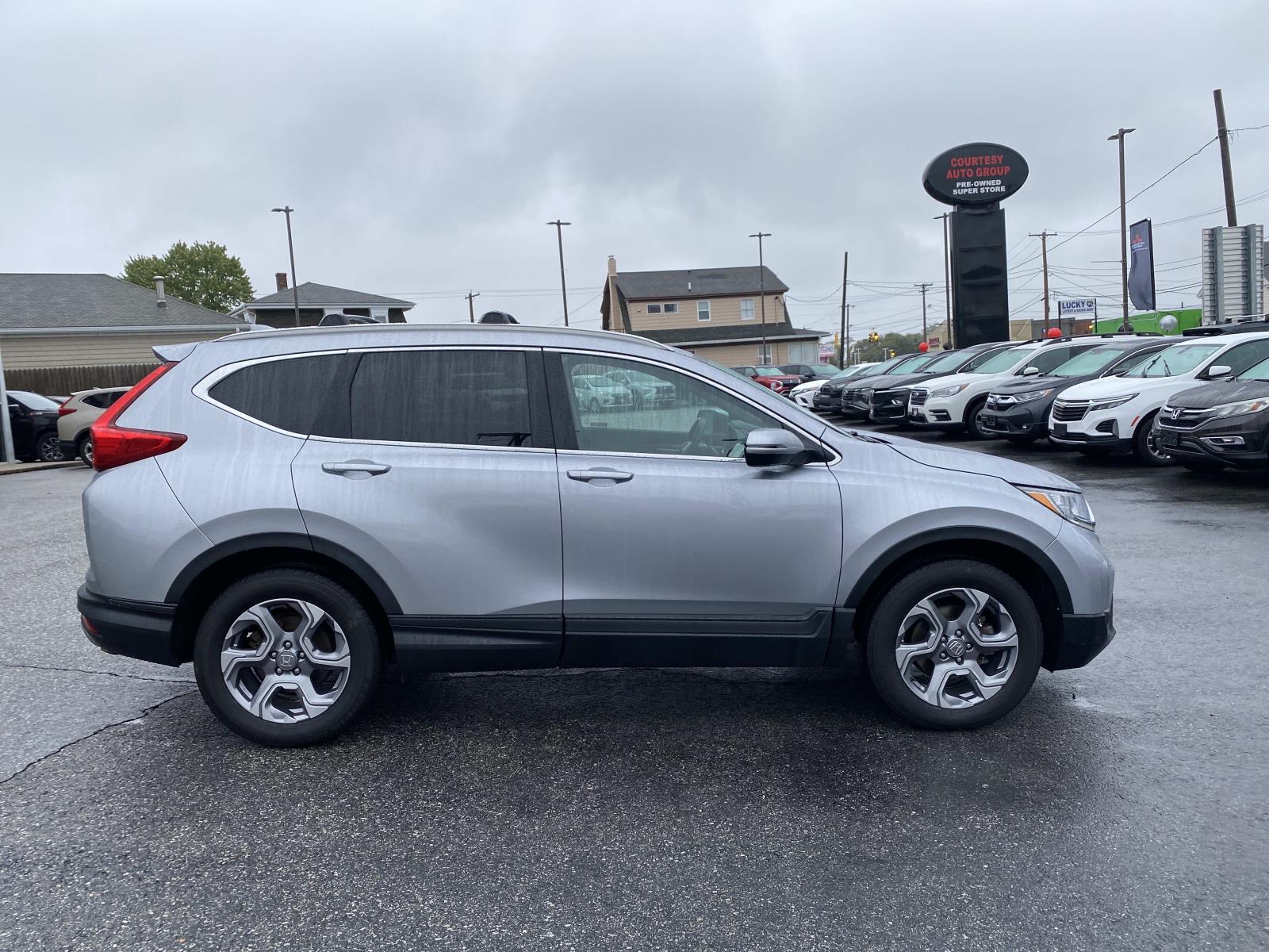 2018 Honda CR-V EX-L Image 4 of 28