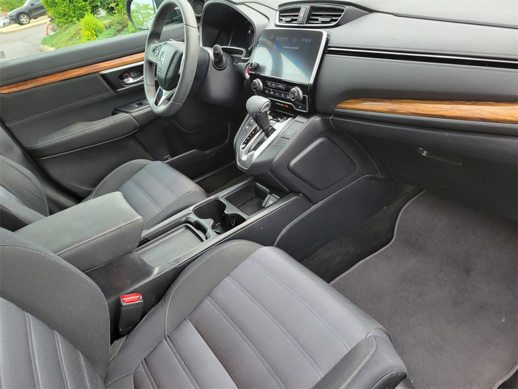 Vehicle image 20 of 45