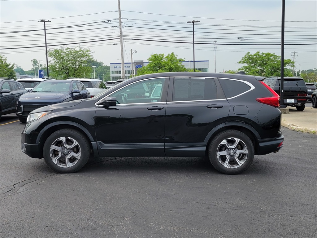Vehicle image 10 of 45