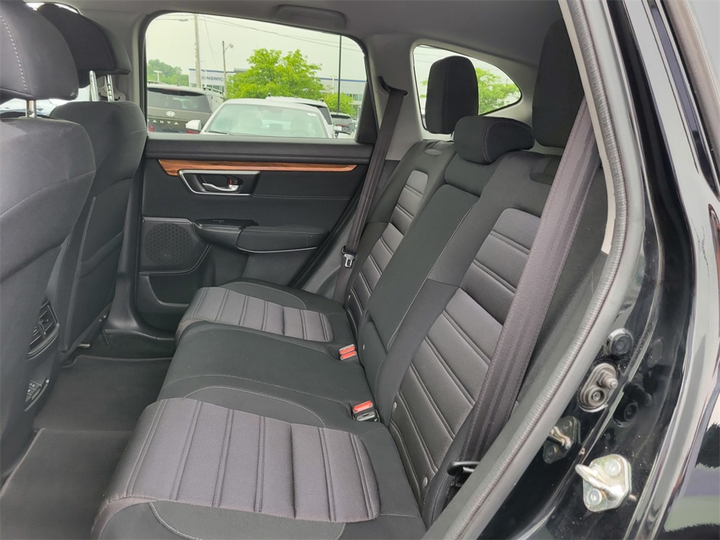 Vehicle image 16 of 45