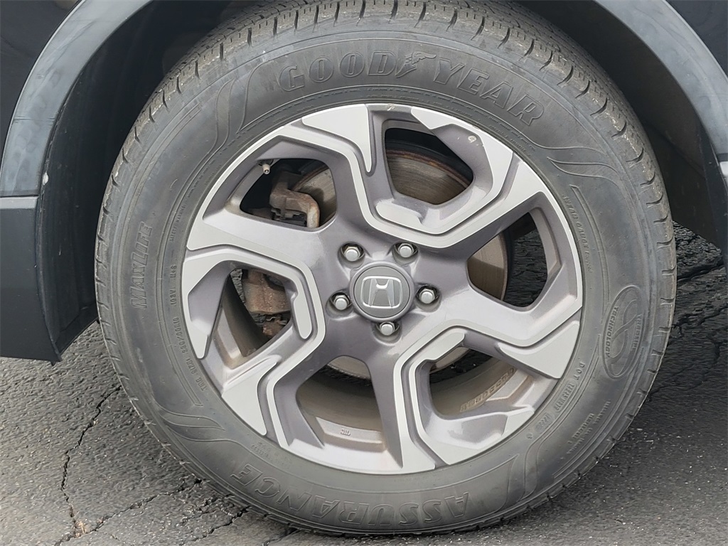 Vehicle image 11 of 45