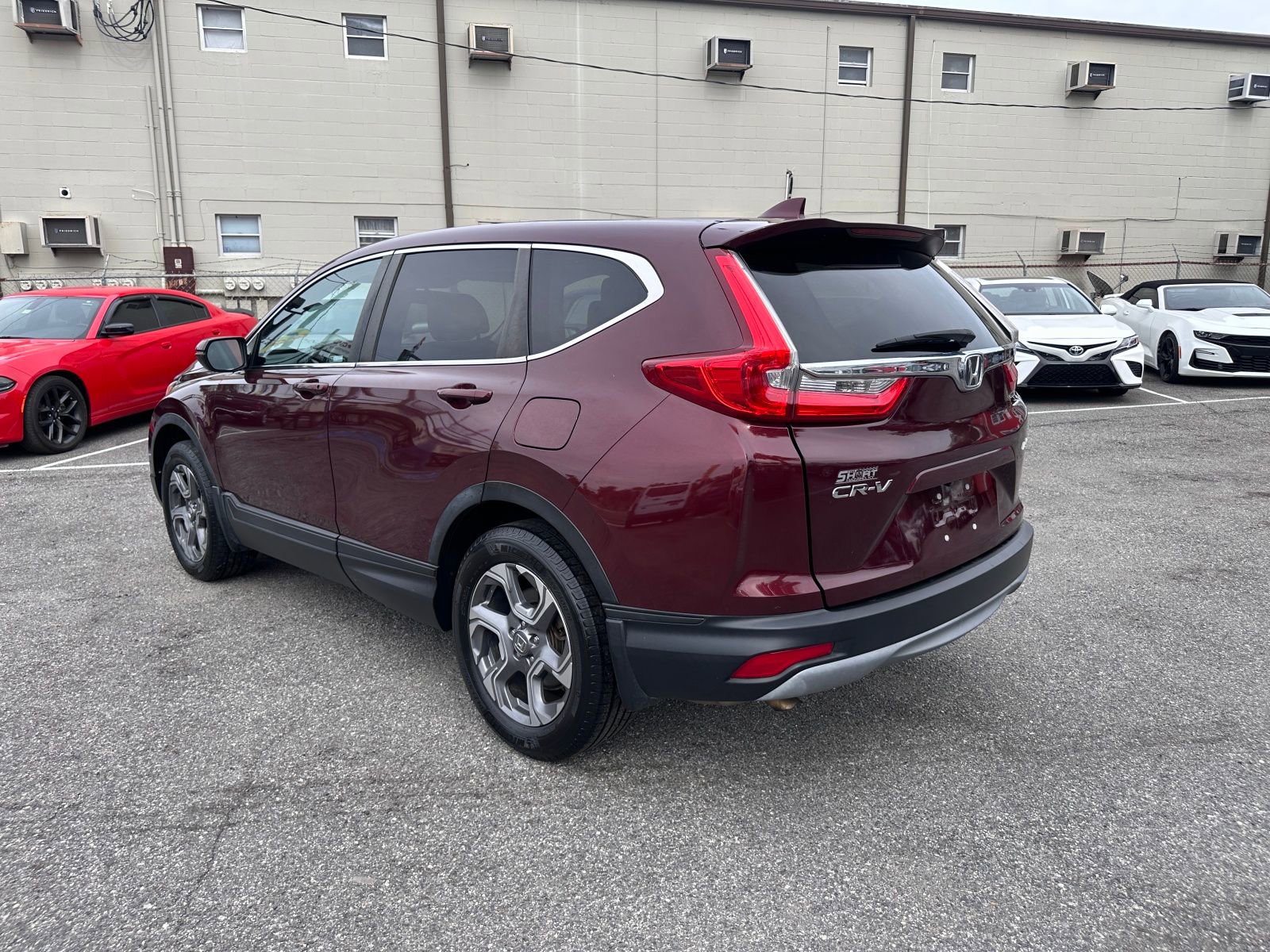 Vehicle image 7 of 21