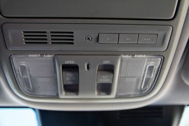 Vehicle image 24 of 47