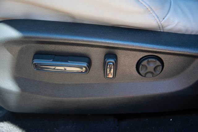 Vehicle image 29 of 47