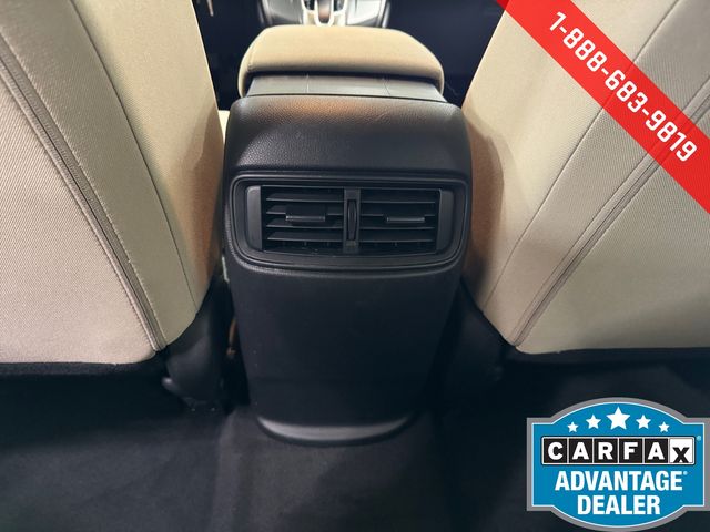 Vehicle image 16 of 25