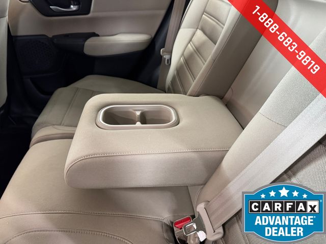 Vehicle image 19 of 25