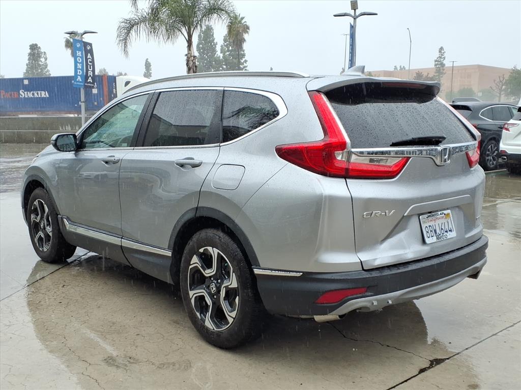 2018 Honda CR-V Touring Image 6 of 26